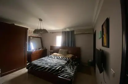 شقة - 3 غرف نوم - 4 حمامات للبيع في شارع محمد كامل حسين - النزهه الجديدة - النزهة - القاهرة