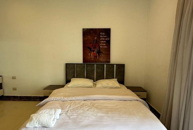 8222460 - Property Image 2