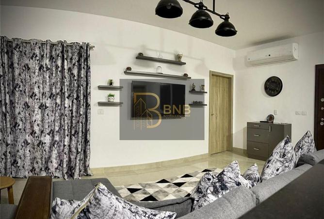 8188026 - Property Image 3