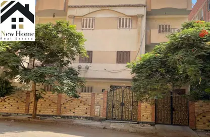 Whole Building - 7+ Bedrooms - 7+ Bathrooms for sale in Helwan - Hay Helwan - Cairo