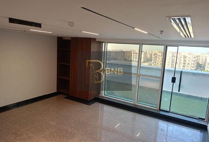 8304667 - Property Image 3