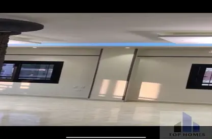 Apartment - 3 Bedrooms - 2 Bathrooms for sale in Street 2 - 5th District - 6 October City - Giza