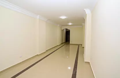 شقة - 3 غرف نوم - 2 حمامات للبيع في شارع رشدى باشا - بولكلي - حي شرق - الاسكندرية