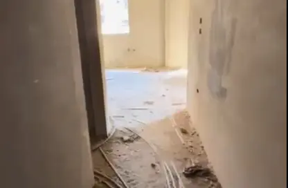 Apartment - 3 Bedrooms - 2 Bathrooms for sale in Bait Alwatan - The 5th Settlement - New Cairo City - Cairo