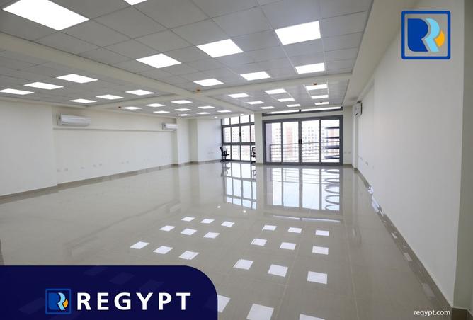 8155947 - الصورة الرئيسية للعقار