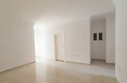 Apartment - 3 Bedrooms - 2 Bathrooms for rent in El Yasmeen 2 - El Yasmeen - New Cairo City - Cairo Apartment - 3 Bedrooms - 2 Bathrooms for rent in El Yasmeen 2 - El Yasmeen - New Cairo City - Cairo