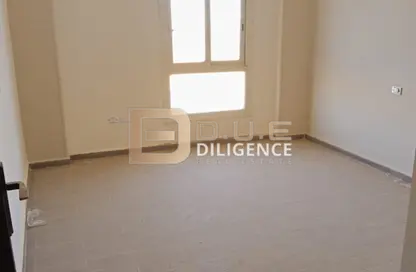 Apartment - 2 Bedrooms - 1 Bathroom for sale in Mohamed Naguib Axis - Abou El Houl - New Cairo City - Cairo