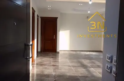 Apartment - 2 Bedrooms - 2 Bathrooms for rent in Palm Hills Village Gate - South Investors Area - New Cairo City - Cairo