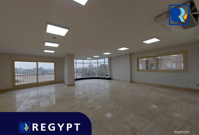 8193476 - Property Main Image