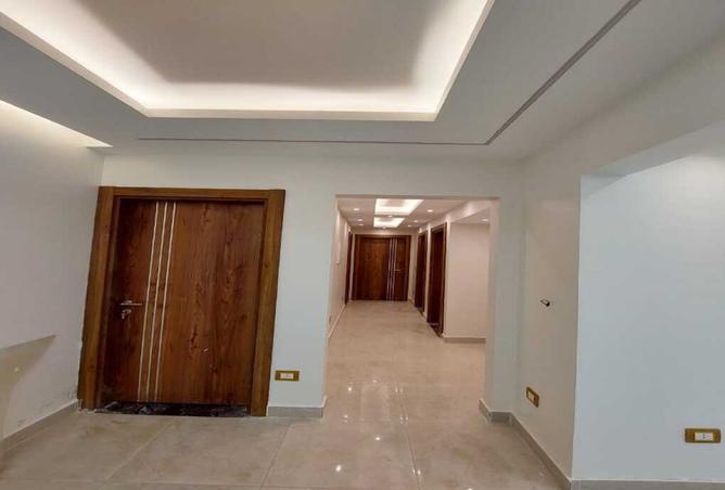 8389950 - Property Image 3