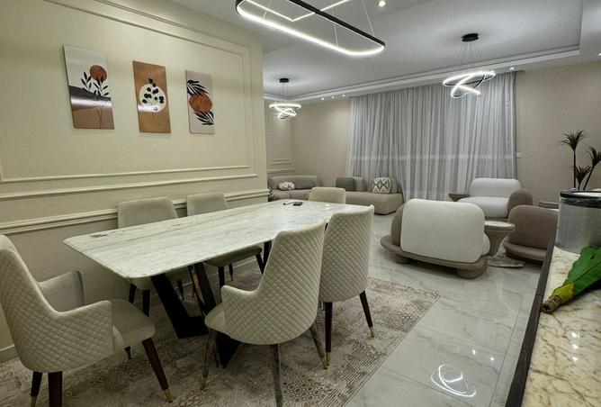 8370289 - Property Main Image