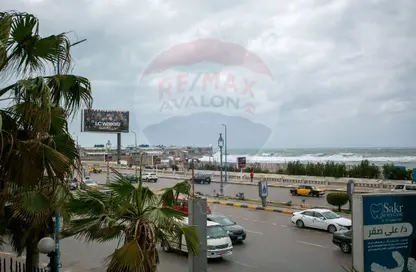 Apartment - 3 Bedrooms - 3 Bathrooms for sale in Zezenia - Hay Sharq - Alexandria