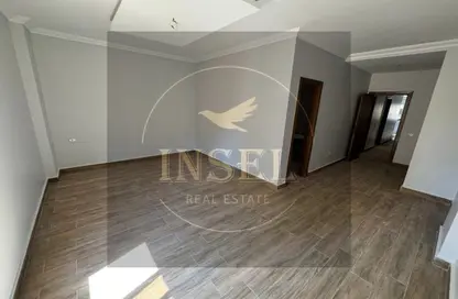 Apartment - 3 Bedrooms - 2 Bathrooms for rent in Mostashareen - North Investors Area - New Cairo City - Cairo