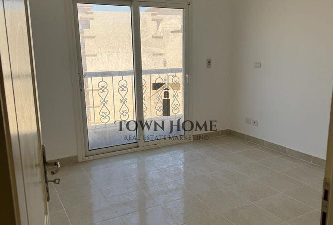 8528180 - Property Image 3