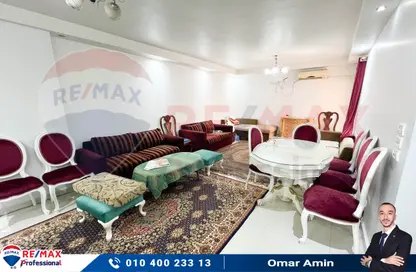 Apartment - 3 Bedrooms - 2 Bathrooms for sale in Abdelrahman Shokry St. - Bolkly - Hay Sharq - Alexandria