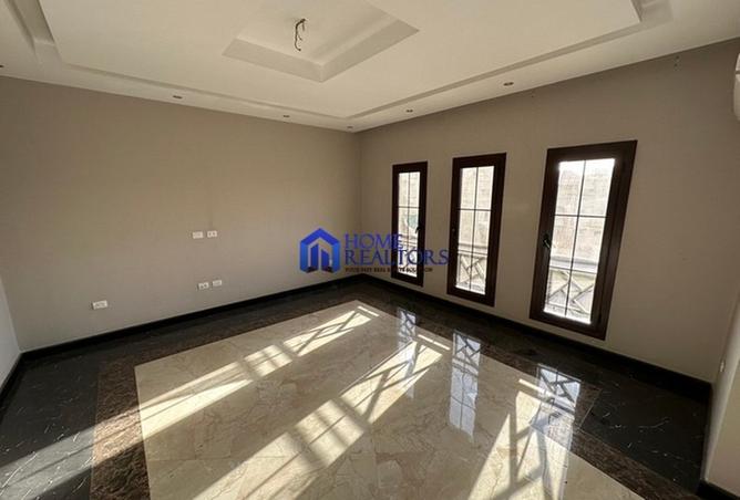 8082126 - Property Image 2