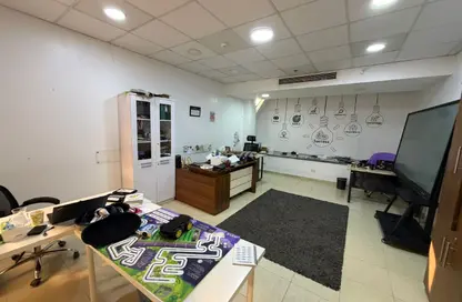 طابق كامل - استوديو - 6 حمامات للايجار في مدينة القاهرة الجديدة - القاهرة