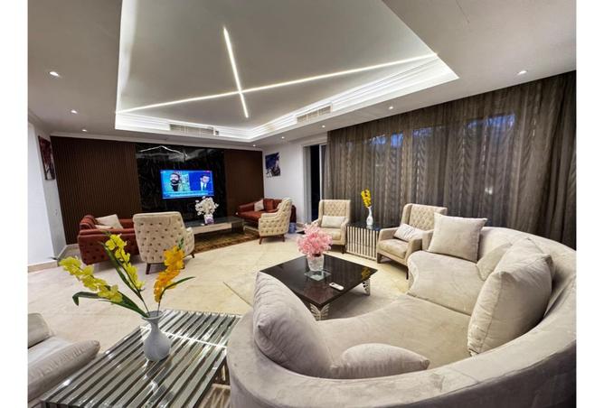 8351660 - Property Main Image