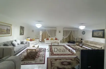 Apartment - 3 Bedrooms - 3 Bathrooms for sale in Mohi Al Din Abou El Ezz St. - Mohandessin - Giza