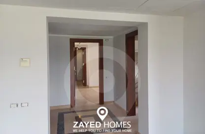 Apartment - 3 Bedrooms - 3 Bathrooms for rent in New Giza - Cairo Alexandria Desert Road - 6 October City - Giza