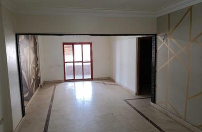 Apartment - 4 Bedrooms - 1 Bathroom for sale in Mohamed Mandour St. - 1st Zone - Nasr City - Cairo