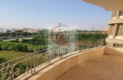 شقة - 3 غرف نوم - 3 حمامات للايجار في شارع 28 - الحي الخامس - التجمع الخامس - مدينة القاهرة الجديدة - القاهرة