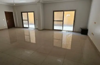 Apartment - 2 Bedrooms - 1 Bathroom for rent in Area G - Ganoob El Acadimia - New Cairo City - Cairo