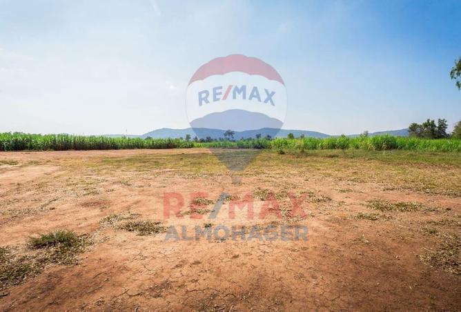 8364700 - Property Image 2