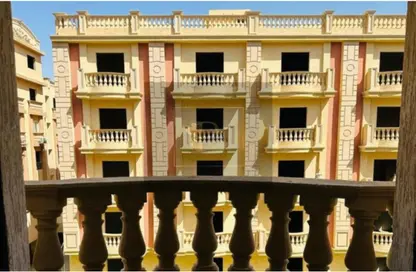 Apartment - 3 Bedrooms - 2 Bathrooms for sale in Al Ashrafiya - North Investors Area - New Cairo City - Cairo