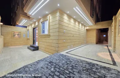 Apartment - 4 Bedrooms - 3 Bathrooms for sale in Gate 1 - Khofo - Hadayek El Ahram - Giza