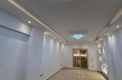 شقة - 3 غرف نوم - 2 حمامات للبيع في عمارات البنفسج - البنفسج - مدينة القاهرة الجديدة - القاهرة