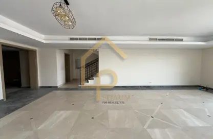 دوبلكس - 3 غرف نوم - 3 حمامات للايجار في نيو جيزة - طريق مصر اسكندرية الصحراوي - مدينة 6 أكتوبر - الجيزة