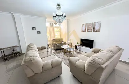 شقة - 2 غرف نوم - 2 حمامات للايجار في شارع المنصور محمد - الزمالك - القاهرة