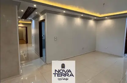 Apartment - 3 Bedrooms - 2 Bathrooms for rent in 16th District - Sheikh Zayed City - Giza