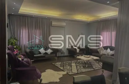 Apartment - 3 Bedrooms - 2 Bathrooms for sale in Okba Ibn Nafaa St. - Al Narges 6 - Al Narges - New Cairo City - Cairo