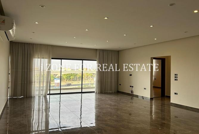 8233969 - Property Main Image