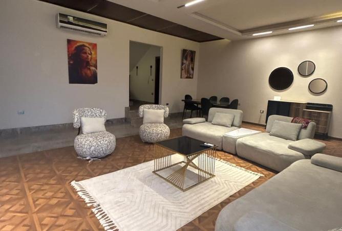 8195062 - Property Image 2