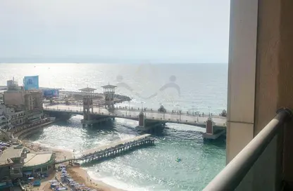 شقة - 3 غرف نوم - 2 حمامات للايجار في ستانلي - حي شرق - الاسكندرية