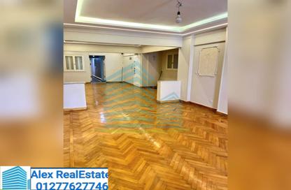 Apartment - 4 Bedrooms - 2 Bathrooms for rent in Khalil Mutran St. - Saba Basha - Hay Sharq - Alexandria