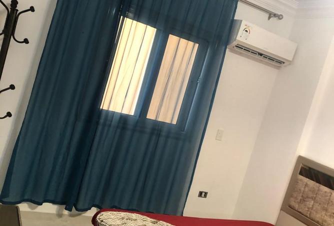 8260555 - Property Image 3