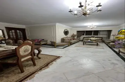 Apartment - 3 Bedrooms - 2 Bathrooms for sale in 7th Sector - Zahraa El Maadi - Hay El Maadi - Cairo