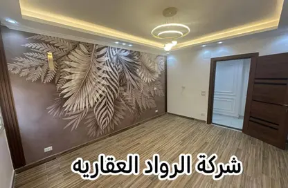 شقة - 3 غرف نوم - 3 حمامات للبيع في شارع نادي الصيد - الدقي - الجيزة
