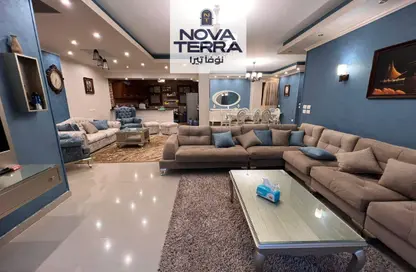 Duplex - 5 Bedrooms - 4 Bathrooms for rent in Beverly Hills Road - 17th District - Sheikh Zayed City - Giza