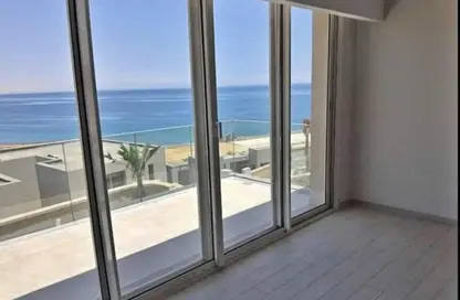 (بنتهاوس  (روف - غرفة نوم - 1 حمام للبيع في ازها الساحل الشمالي - راس الحكمة - الساحل الشمالي