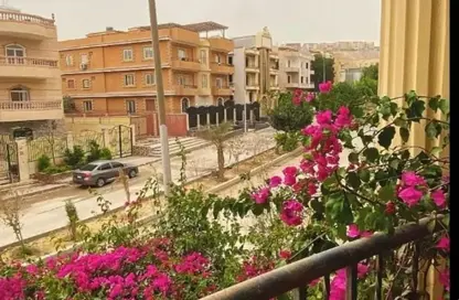 Apartment - 3 Bedrooms - 3 Bathrooms for sale in Doctor Samira Moussa St. - 5th District - Obour City - Qalyubia
