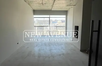 Office Space - Studio - 1 Bathroom for rent in Three Sixty - 5th Settlement Compounds - The 5th Settlement - New Cairo City - Cairo