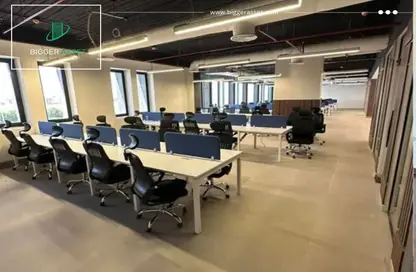 Office Space - Studio - 4 Bathrooms for rent in Rock Gold Mall - 5th Settlement Compounds - The 5th Settlement - New Cairo City - Cairo