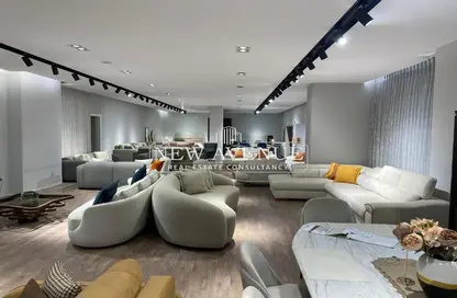 Retail - Studio - 2 Bathrooms for sale in El Laselky St. - Hay El Maadi - Cairo