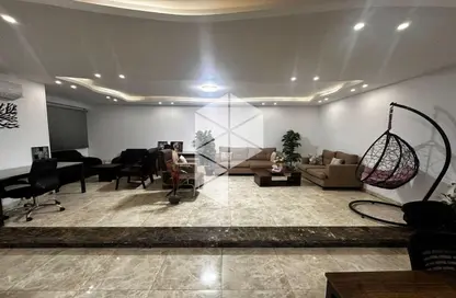 Office Space - Studio - 2 Bathrooms for rent in 1st Settlement Post office St. - The 1st Settlement - New Cairo City - Cairo