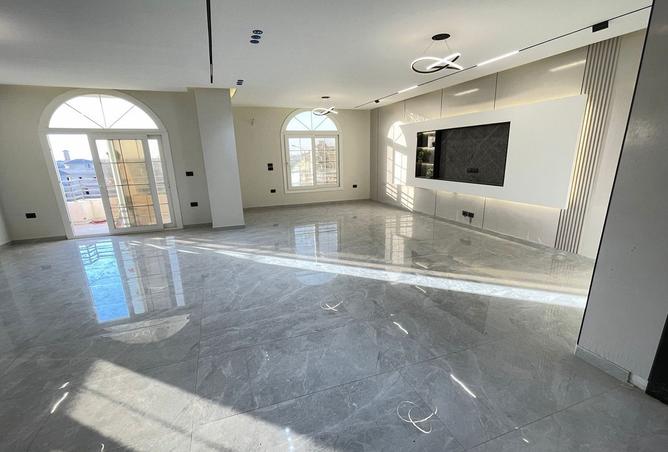 8083736 - Property Image 3